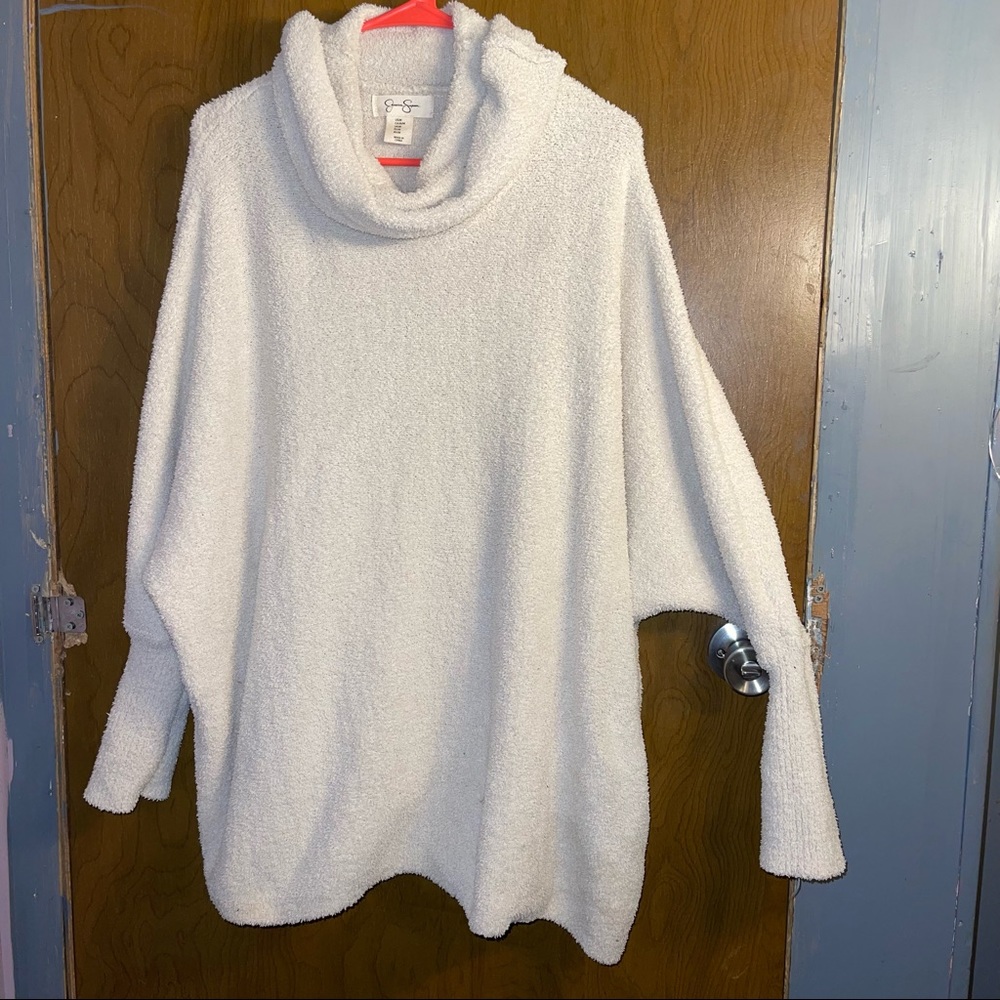 Over sized turtle neck